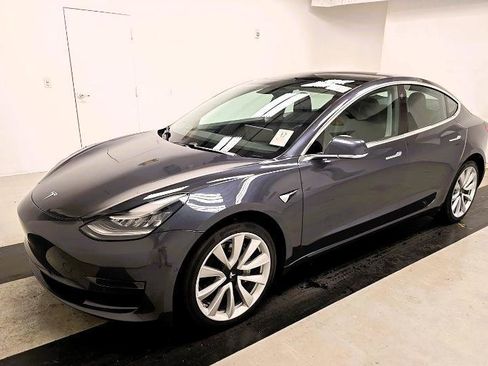 Used 2020 Tesla Model 3 Standard Range RWD image 7