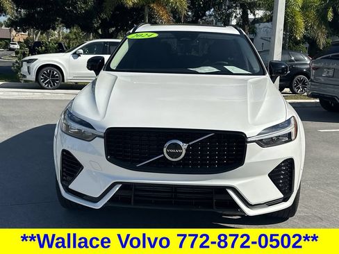Used 2024 Volvo XC60 T8 Ultimate w/ Protection Package Premier AWD/4WD image 4