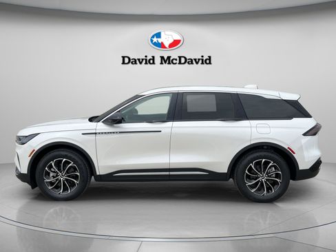 New 2026 Lincoln Nautilus Premier w/ Equipment Group 102A AWD/4WD image 4