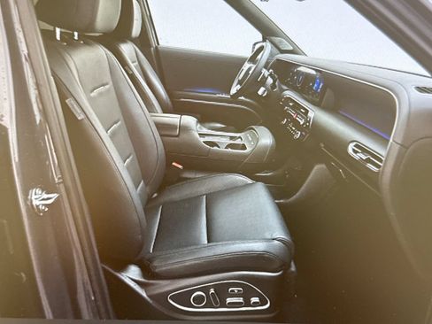Used 2026 Hyundai Palisade Calligraphy AWD/4WD image 13