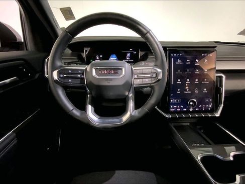 Used 2025 GMC Acadia Elevation FWD image 5