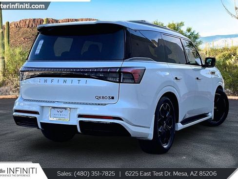 Used 2026 INFINITI QX80 4WD w/ Sport Exterior Package image 2