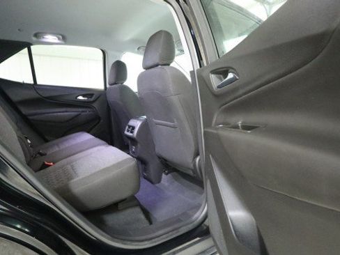 Used 2022 Chevrolet Equinox LT AWD/4WD image 11
