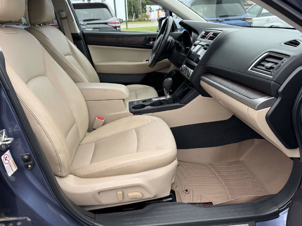 Used 2016 Subaru Outback 2.5i Limited AWD/4WD image 12