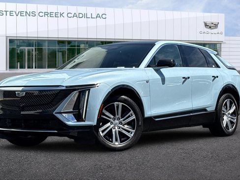 Certified 2024 Cadillac Lyriq Tech w/ Driver Assist Package AWD/4WD image 7