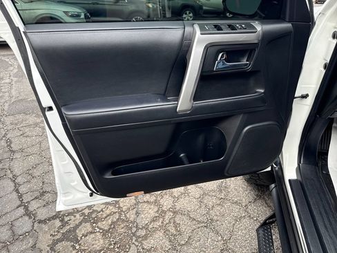 Used 2021 Toyota 4Runner SR5 AWD/4WD image 12