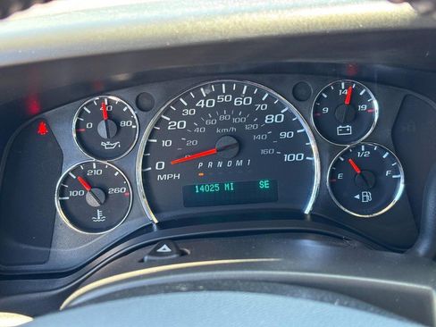 Used 2019 Chevrolet Express 3500 LS image 20