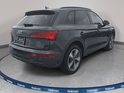 Certified 2025 Audi Q5 2.0T Premium w/ Convenience Plus Package AWD/4WD image 6