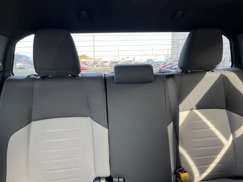 Used 2025 Toyota Tacoma TRD Off-Road image 38