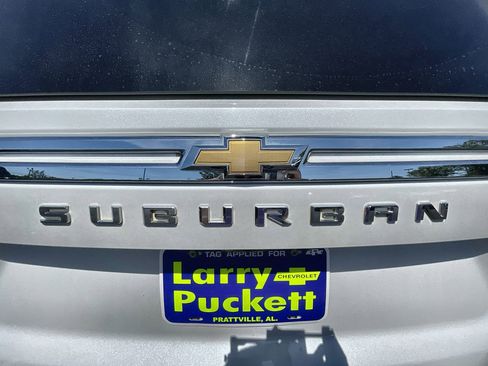 Used 2023 Chevrolet Suburban Premier AWD/4WD image 33
