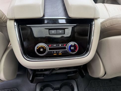 Used 2020 Lincoln Navigator L Reserve w/ Luxury Package AWD/4WD image 32