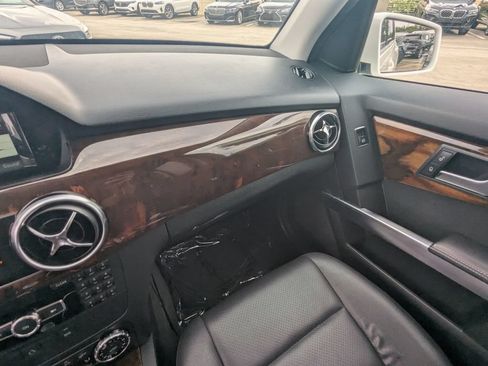 Used 2014 Mercedes-Benz GLK 350 2WD image 4