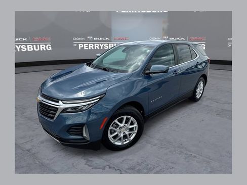 Used 2024 Chevrolet Equinox LT w/ LPO, Cargo Package FWD image 1