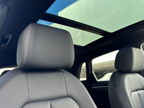 New 2025 Audi Q3 2.0T Premium Plus image 16