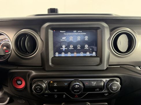 Used 2022 Jeep Gladiator Sport w/ Trailer Tow Package image 19