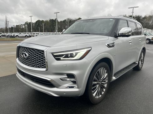 Used 2019 INFINITI QX80 Luxe w/ Proactive Package image 6