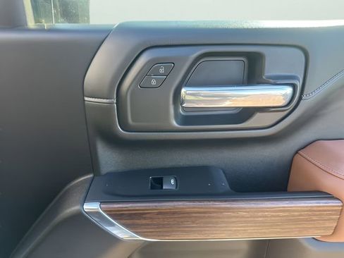 Used 2023 Chevrolet Silverado 2500 High Country image 27