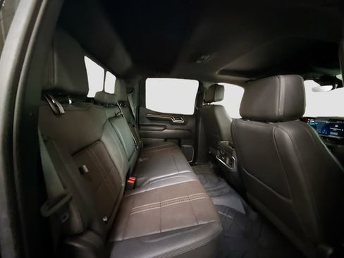 Used 2023 Chevrolet Silverado 1500 High Country w/ High Country Premium Package AWD/4WD image 28