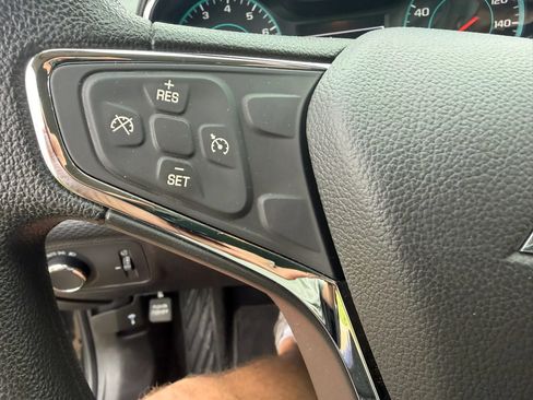Used 2018 Chevrolet Cruze LT w/ Convenience Package FWD image 13
