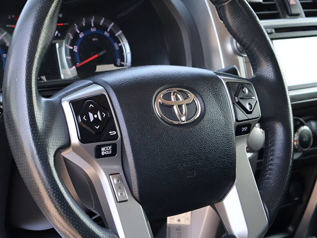 Used 2019 Toyota 4Runner SR5 AWD/4WD image 22