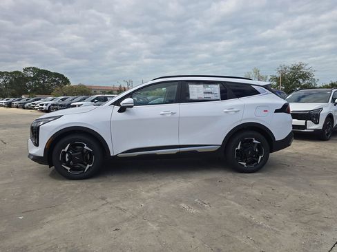 New 2026 Kia Sportage EX FWD image 5