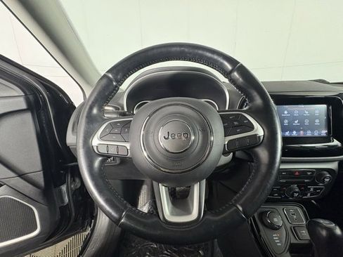 Used 2020 Jeep Compass Latitude image 10