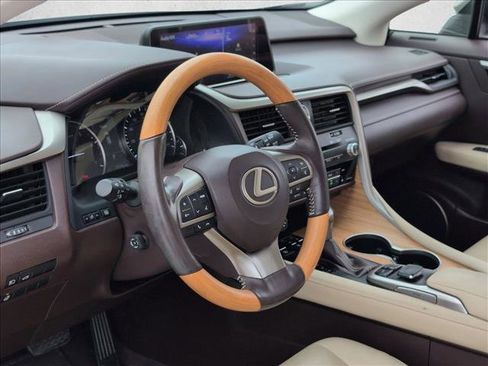 Used 2018 Lexus RX 350L FWD image 10