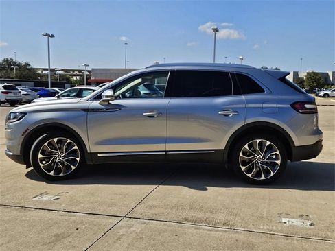 Used 2022 Lincoln Nautilus Reserve w/ Equipment Group 201A image 3