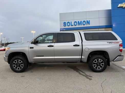 Used 2017 Toyota Tundra SR5 image 2