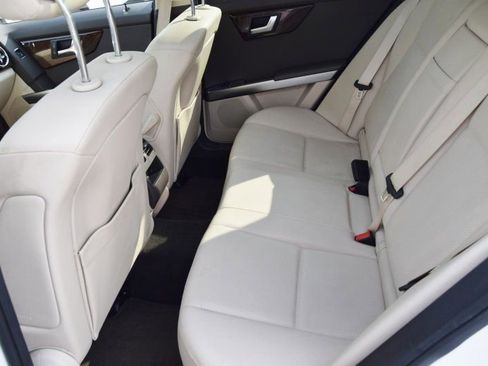 Used 2015 Mercedes-Benz GLK 350 4MATIC image 38