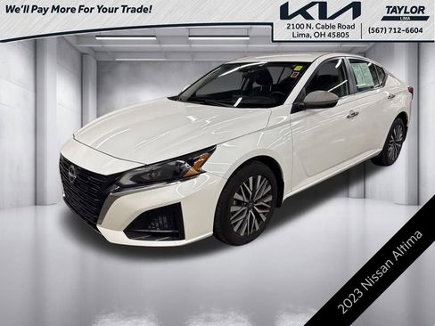 Used 2023 Nissan Altima 2.5 SV image 1
