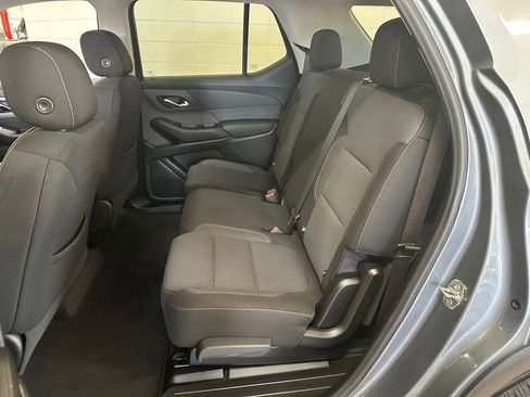Used 2020 Chevrolet Traverse LT FWD image 33