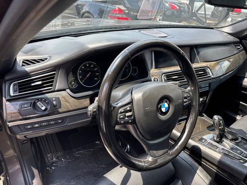 Used 2015 BMW 750Li xDrive AWD/4WD image 53