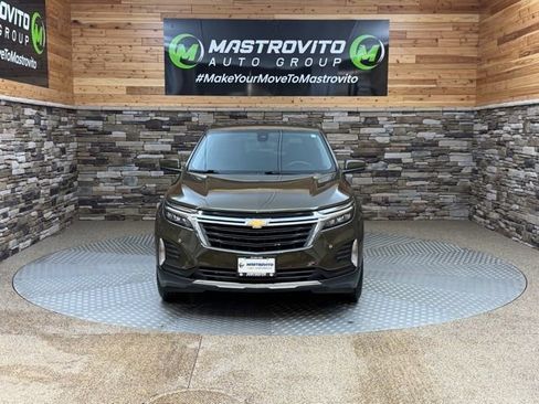 Used 2023 Chevrolet Equinox LT image 3