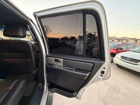 Used 2015 Ford Expedition XLT w/ Equipment Group 201A image 34