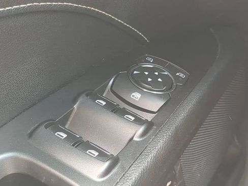 Used 2017 Ford Fusion Titanium FWD image 25