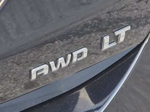 Used 2021 Chevrolet Equinox LT image 37