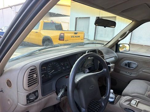 Used 1996 Chevrolet Silverado 2500 2WD Extended Cab image 30