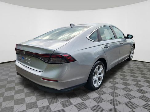 Certified 2025 Honda Accord LX image 4