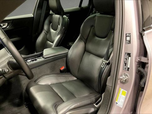 Certified 2026 Volvo V60 B5 Cross Country Ultra w/ Climate Package AWD/4WD image 21