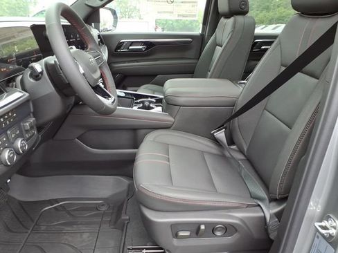 New 2026 Chevrolet Suburban RST w/ Comfort Package AWD/4WD image 6