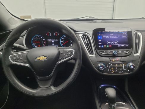 Used 2022 Chevrolet Malibu LT FWD image 22