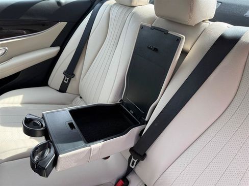 Used 2021 Mercedes-Benz E 350 Sedan image 16