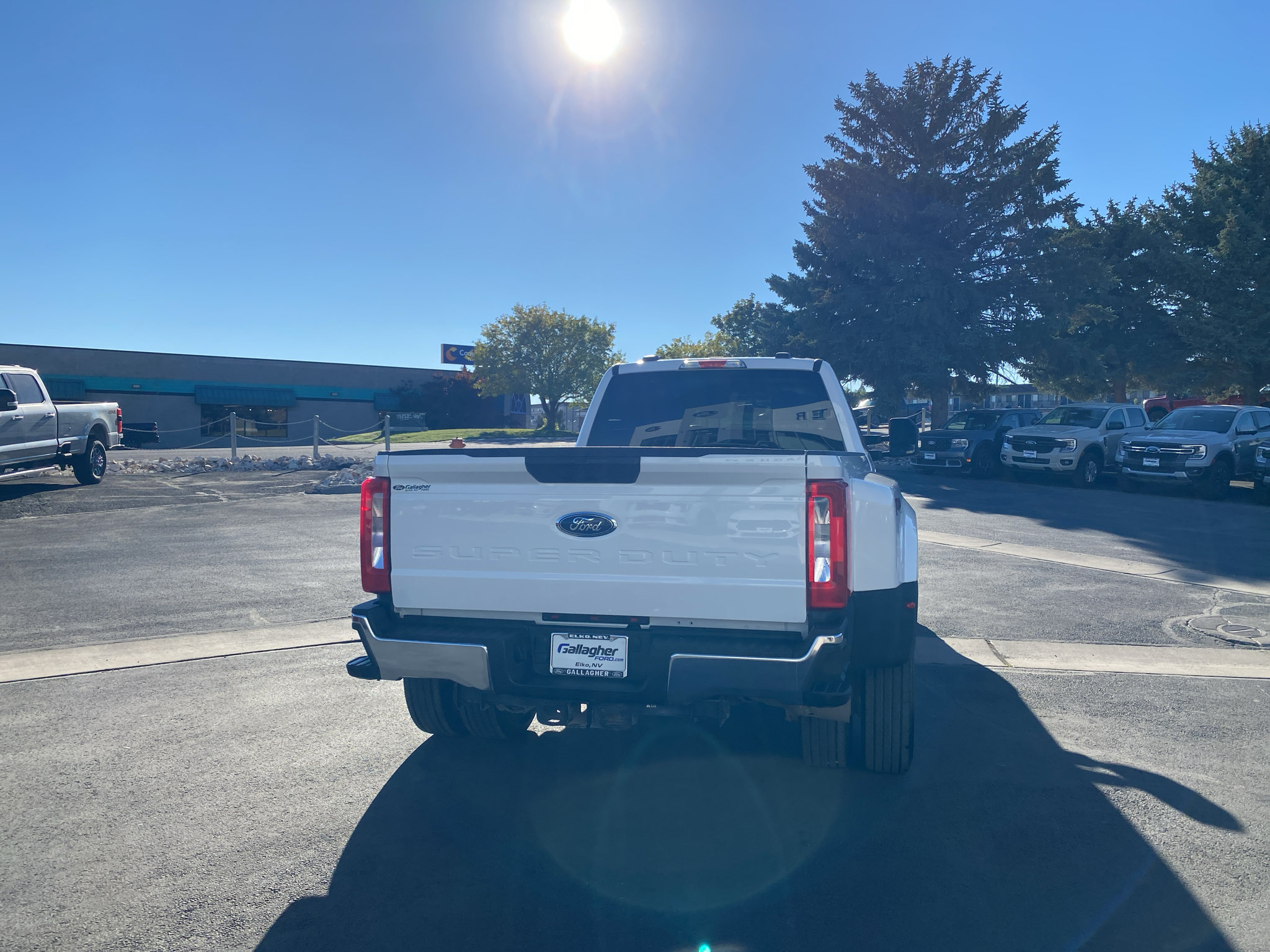 Used 2024 Ford F450 XLT w/ FX4 Off-Road Package AWD/4WD image 28