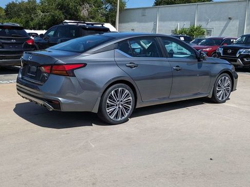 New 2026 Nissan Altima 2.5 SV w/ SV Premium Package FWD image 6