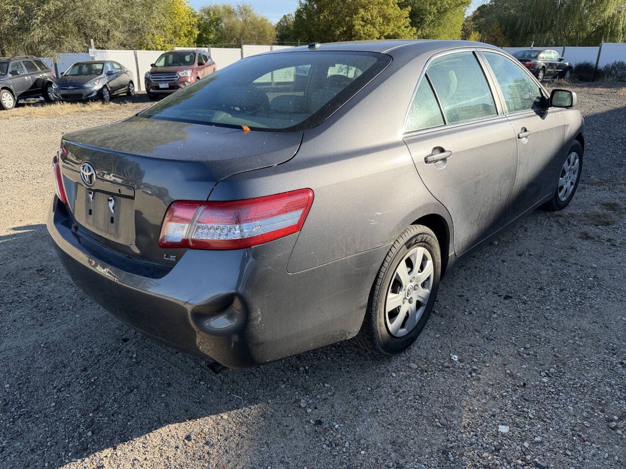 Used 2011 Toyota Camry LE FWD image 5