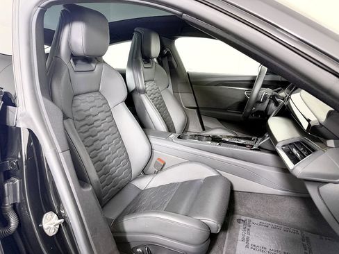 Used 2022 Audi e-tron GT Premium Plus w/ Performance Package image 46