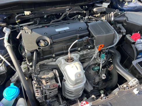 Used 2017 Honda Accord LX image 47