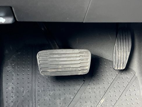 Certified 2024 Chevrolet Silverado 1500 ZR2 w/ Technology Package image 46