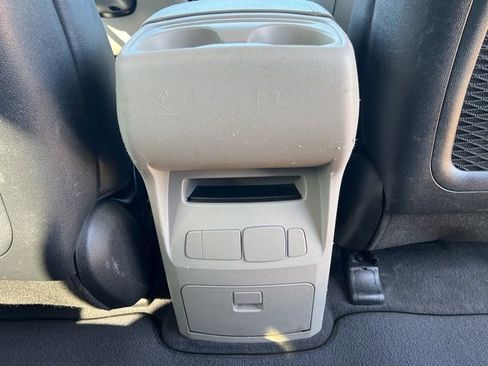 Used 2020 Kia Sedona EX image 25